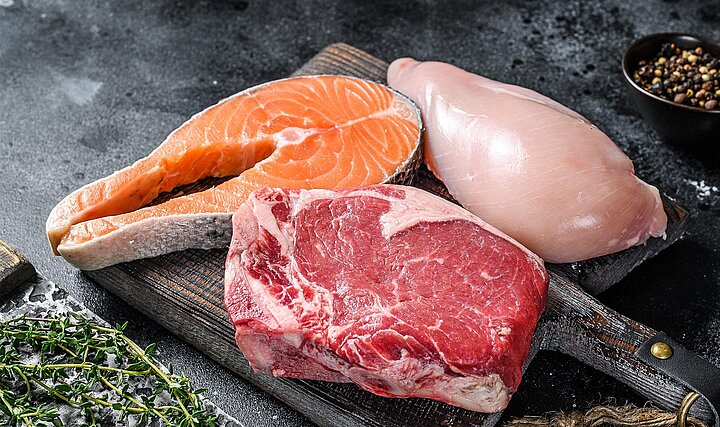 KRONEN Nahrungsmitteltechnik: Spezialmaschinen zur kontinuierlichen Verarbeitung von Fleisch, Wurst und Fisch (u.a. Fleischverarbeitungsmaschinen, Hähnchenverarbeitungsmaschinen)