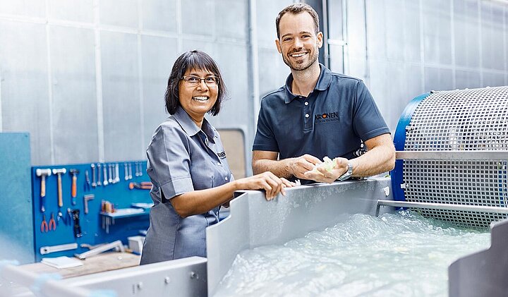 KRONEN as an employer We value and support our employees. Together we are continuously developing. And offer excellent prospects for the future. One of the reasons why we are so successful