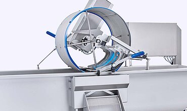 Insect and fine particle discharge of the GEWA washing machine from KRONEN – ideally accessible and thus easy to clean