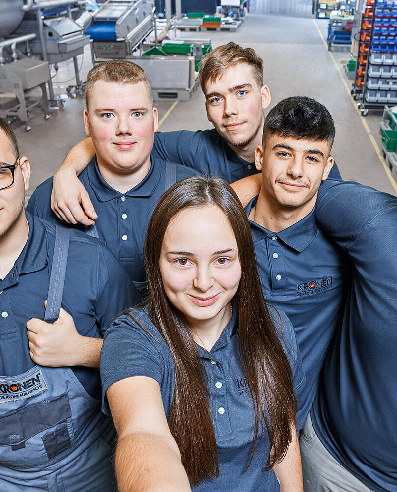 KRONEN training & sandwich course: we want you. Come and join our team! We have been providing in-house training for more than 20 years – and offer excellent prospects for the future. Take a look at what other apprentices say about us.