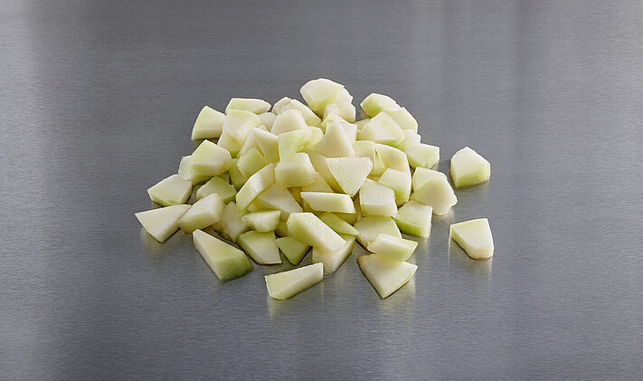 Como resultado, se obtienen trozos de melón perfectamente cortados: ideales para utilizar en ensaladas de fruta o como bocadillos de melón envasados en porciones. 