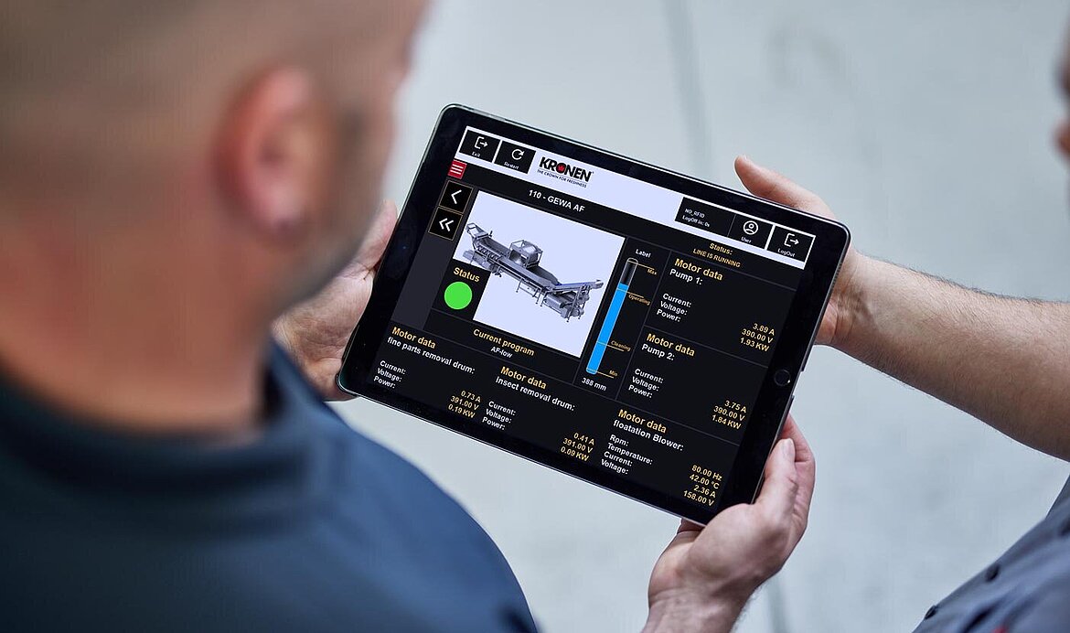 KRONEN SMART Factory, SMART Machines: Wo auch immer Produktionsleiter, Techniker oder Vorarbeiter sich befinden, sie können den Produktionsstatus der Maschine bzw. der Linie auf dem Laptop oder mobilen Endgerät künftig jederzeit kontrollieren