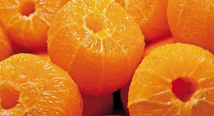 Naranjas peladas automáticamente con la Orki18.